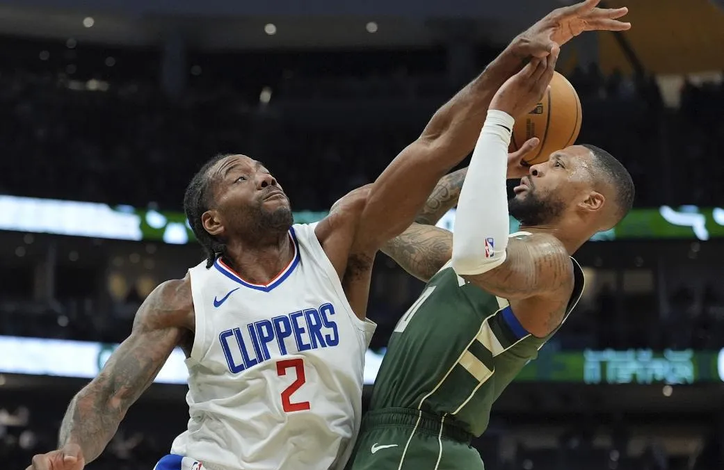 西蒙斯三巨头联手，助攻爆棚得分突破，命运悬念冲击季后赛！