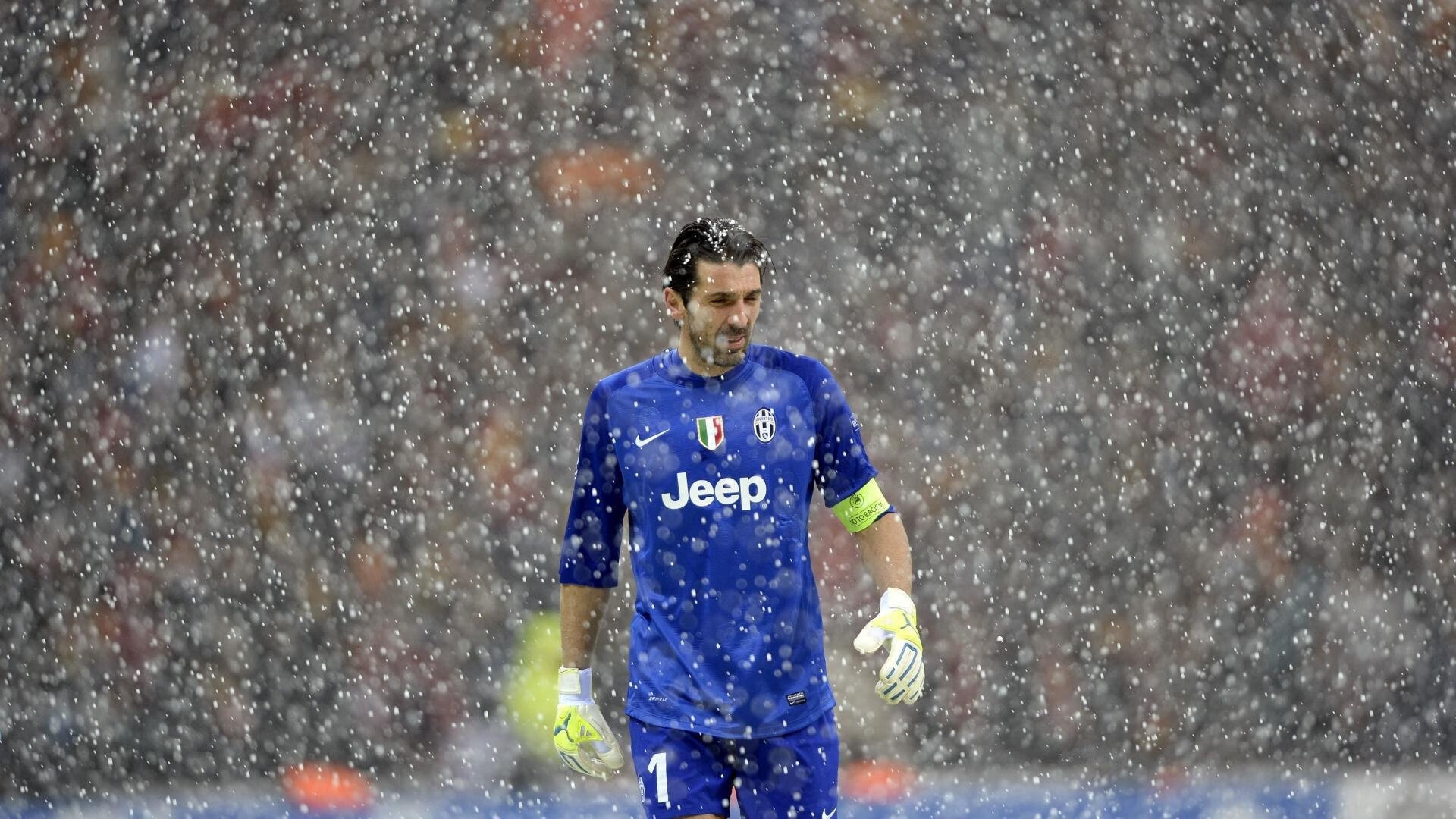 今晚欧联杯焦点战！上海海港迎战那不勒斯，小胜或上演(金门大桥属于哪个国家)